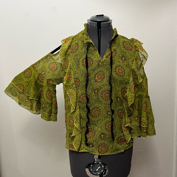 Iky & Me Flowy Mandala Cold Shoulder Ruffle Tie Up Top - Picture 11 of 16